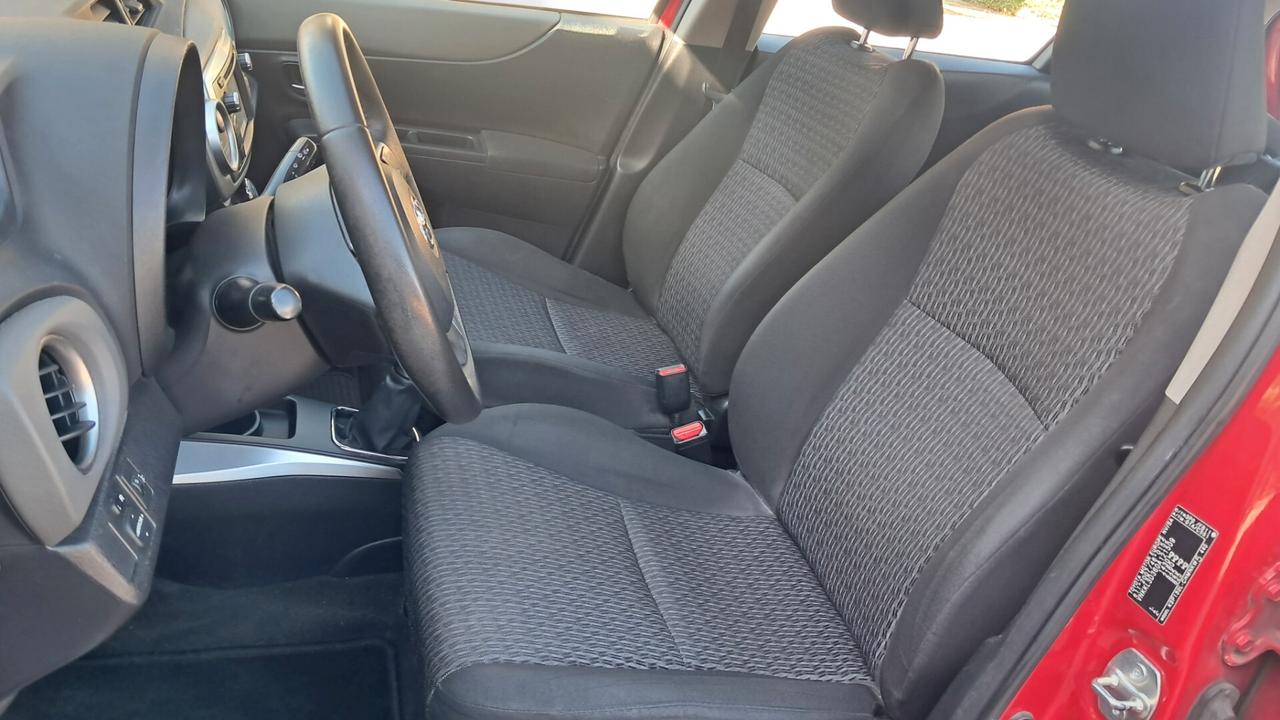 Toyota Yaris 1.0 5 porte