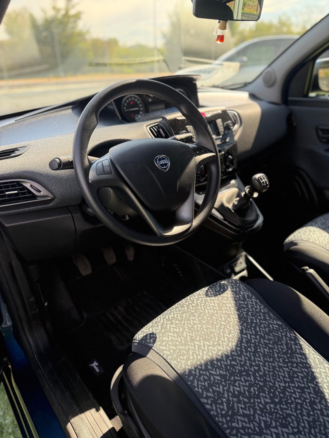 Lancia Ypsilon 0.9 TwinAir 5 porte Metano Ecochic Gold