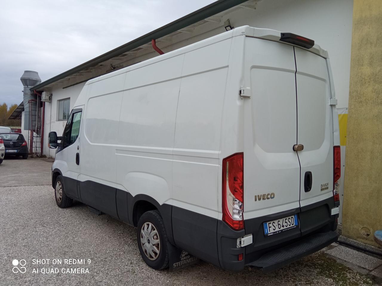 Iveco DAILY 3.0 NATURAL POWER PASSO LUNGO 2018