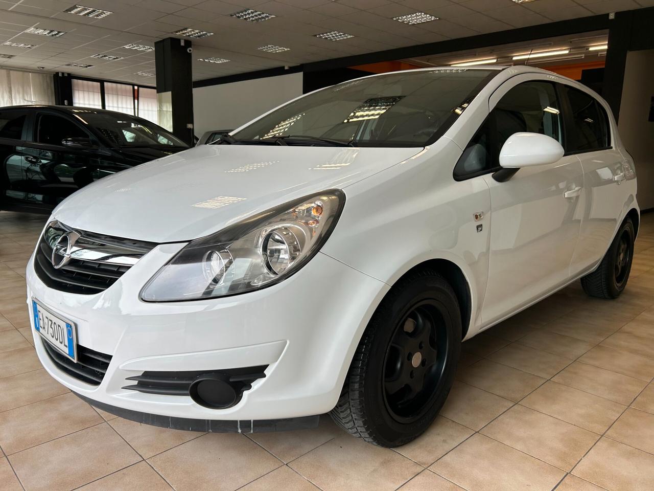 Opel Corsa 1.2 80CV 5 porte GPL-TECH Edition