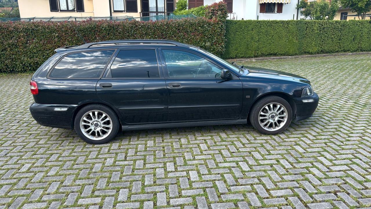 Volvo V40 1.8id 16V cat Optima