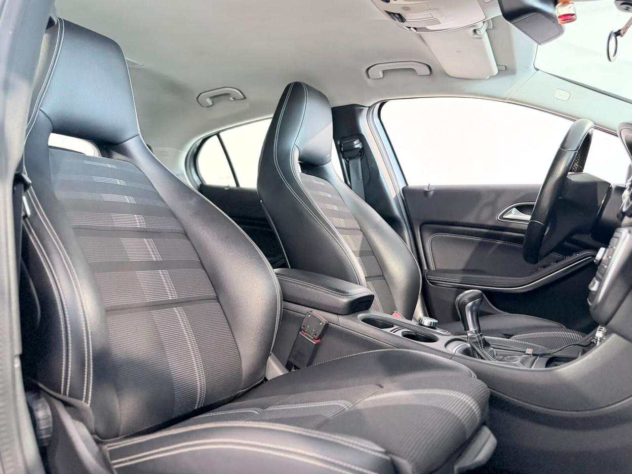 MERCEDES GLA 180D PREMIUM NEOPATENTATI