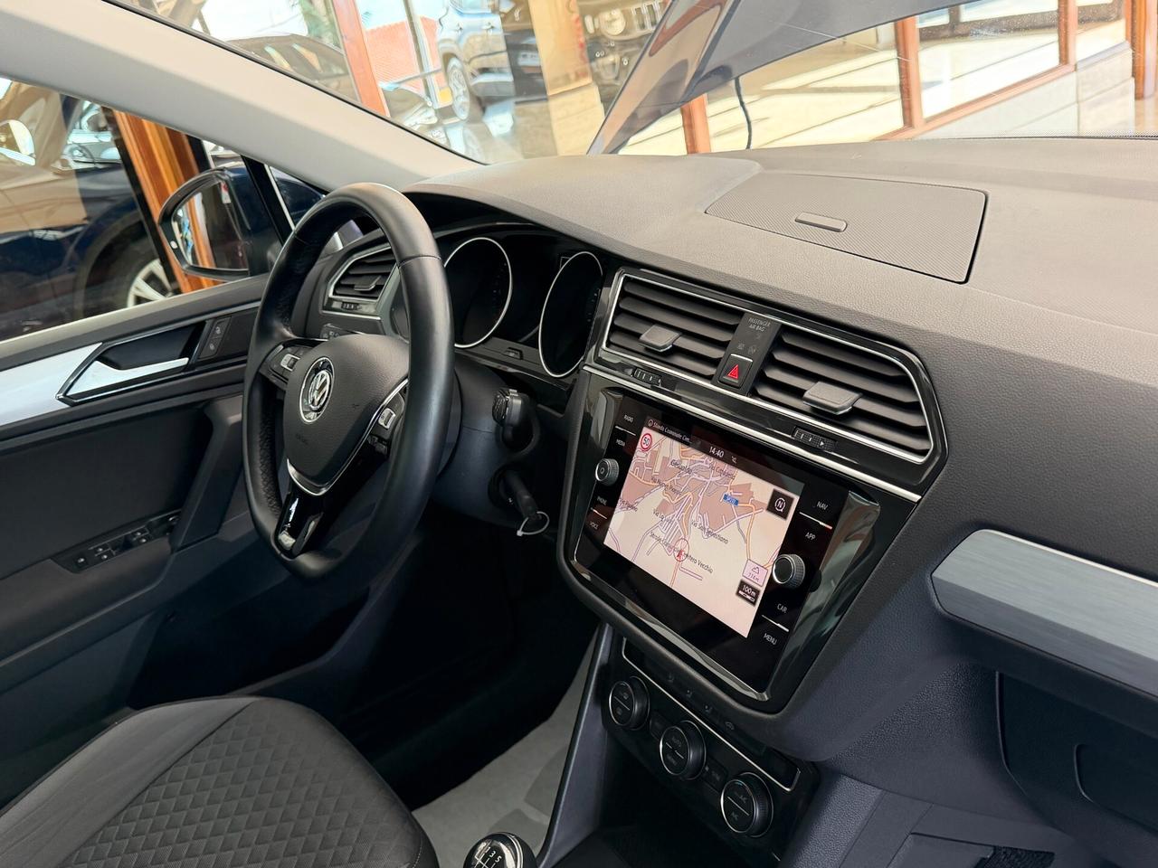 Volkswagen Tiguan 1.6 TDI 115 cv. BUSINESS (Nav)