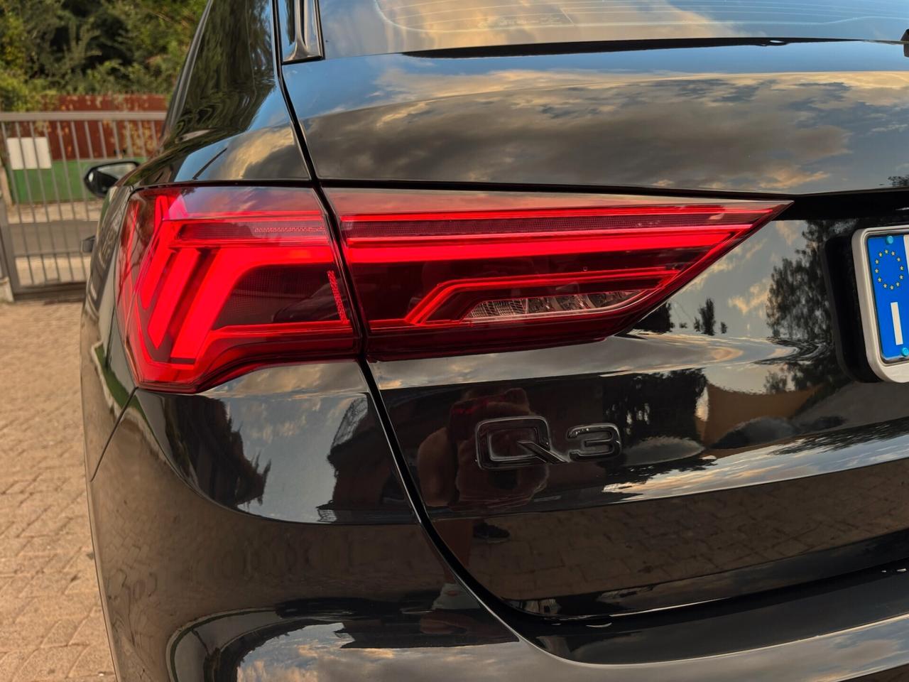 Audi Q3 40 TDI QUATTRO 200CV S tronic IDENTITY BLACK - S-LINE FULL - MY 21