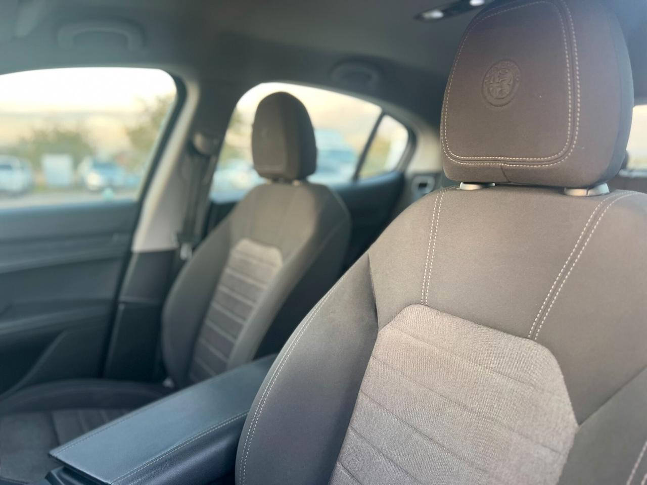 Alfa Romeo Stelvio 2.2 Turbodiesel 160 CV AT8 RWD Business