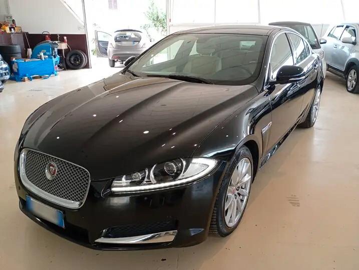 Jaguar XF 2.0 D E-Performance Prestige