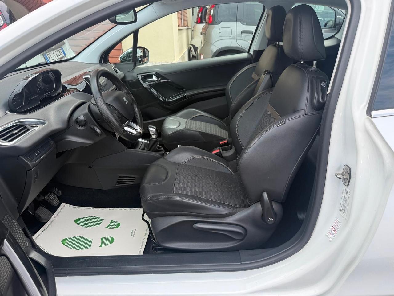Peugeot 208 1.6 e-HDi 92 CV Stop&Start 3 porte Allure UNICO PROPRIETARIO