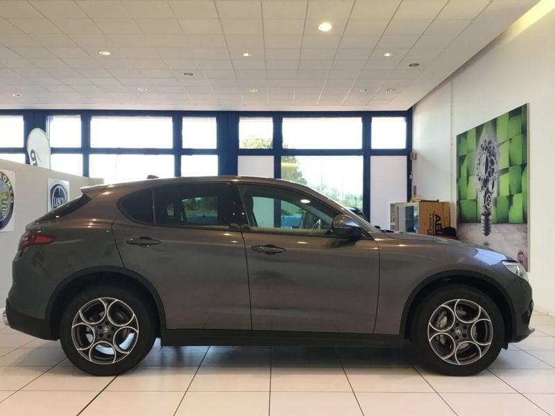 Alfa Romeo Stelvio 2.2 Turbodiesel 210 CV AT8 Q4 Super