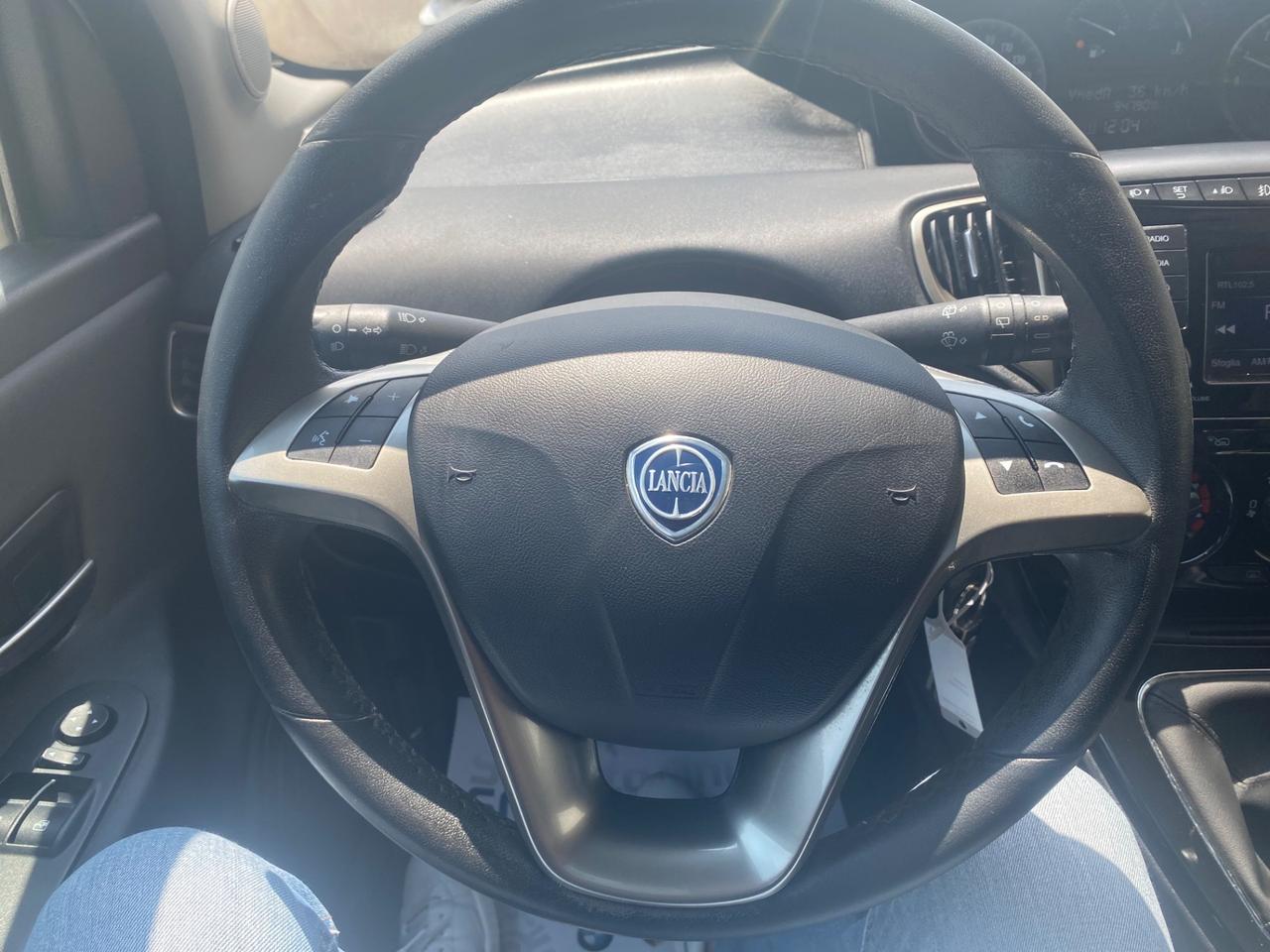 Lancia Ypsilon 1.2 69 CV 5 porte GPL Ecochic Gold