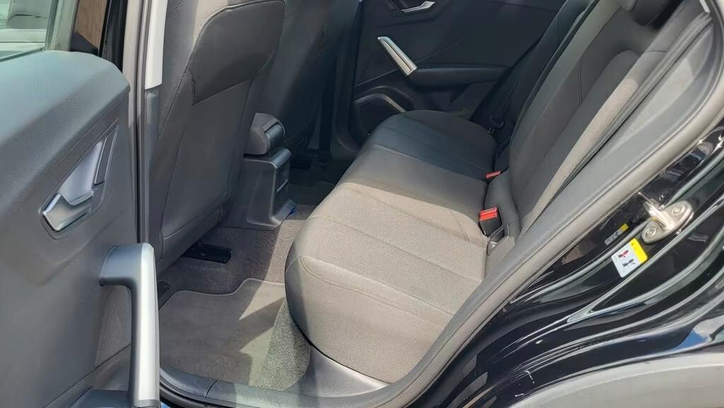 Audi Q2 40 TFSI quattro S tronic Business