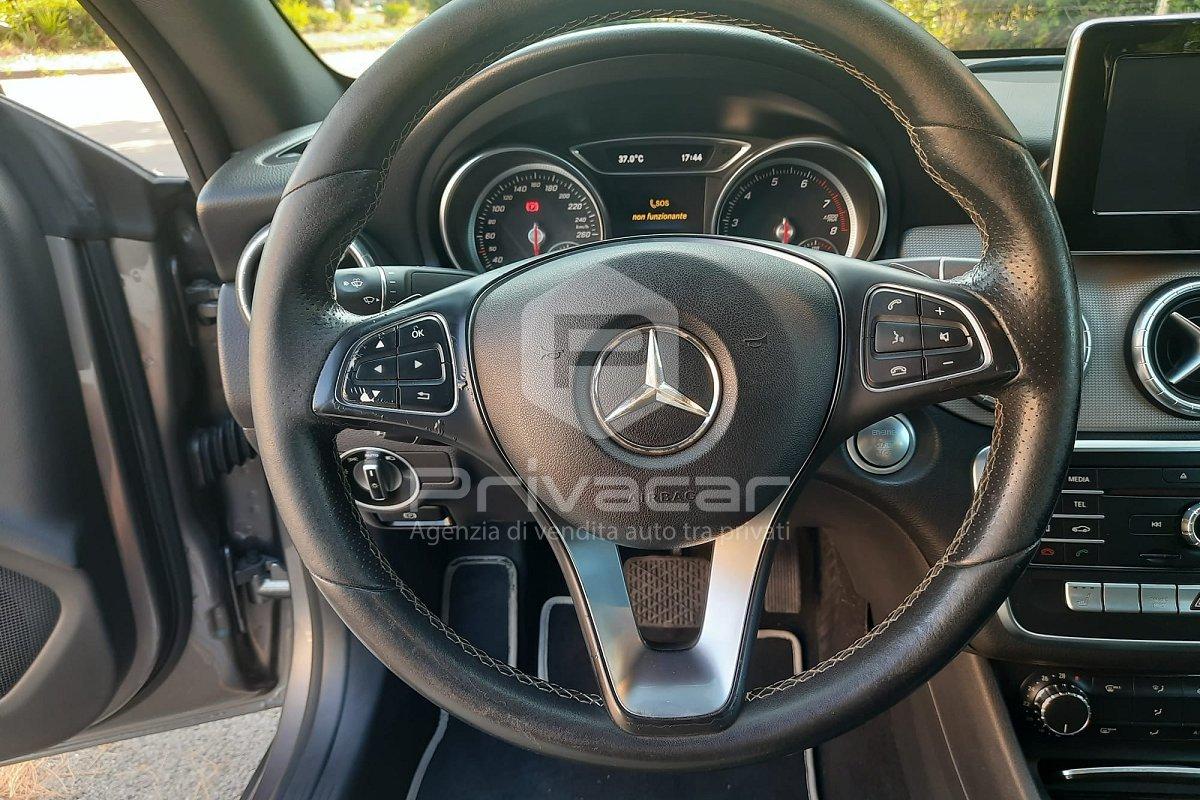 MERCEDES CLA 180 Business