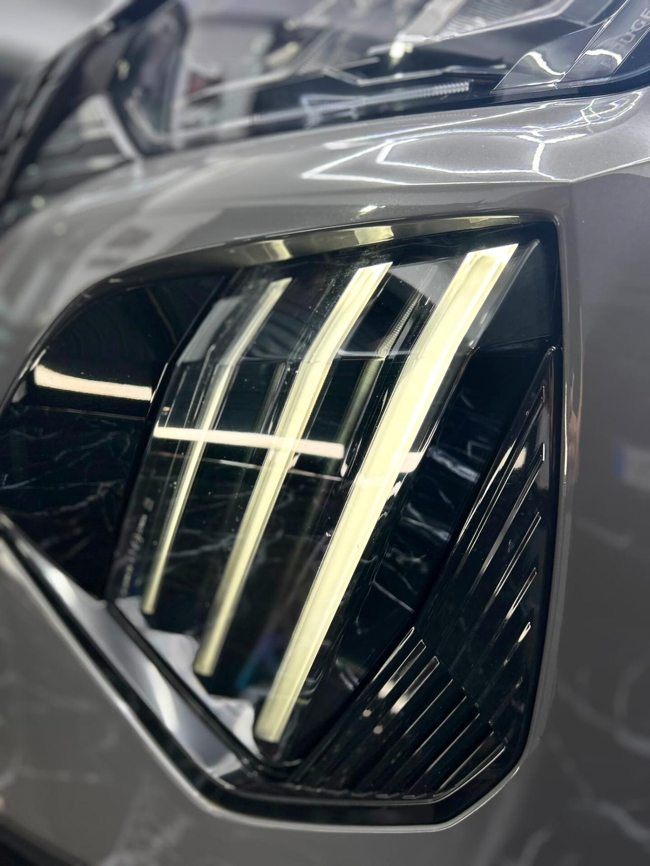 Peugeot 2008 PureTech 1.2 Benzina 100 cv S&S Allure