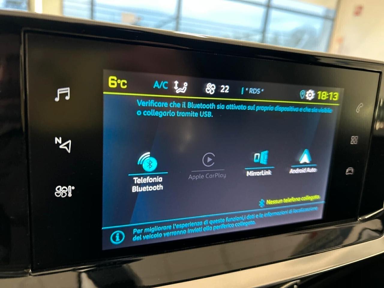 Peugeot 2008 ALLURE motore elettrico SPOTICAR