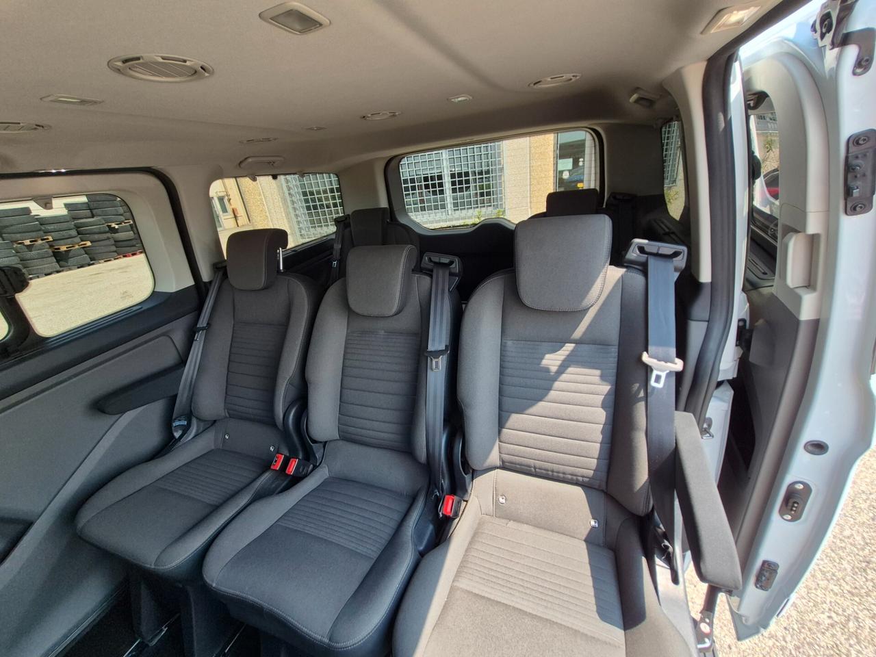 Ford Tourneo Custom 320 2.0 TDCI 130CV Titanium L1H1 E6.2 8 POSTI