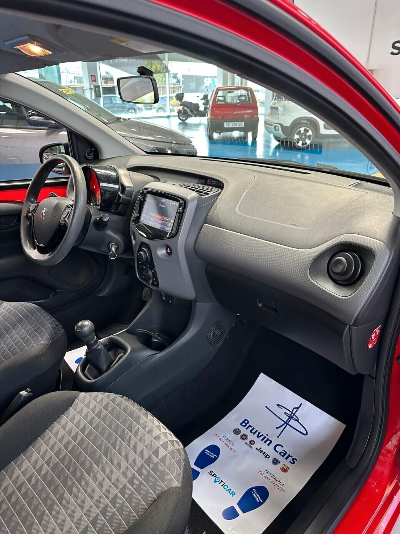 Peugeot 108 S&S 5 porte 2021 benzina