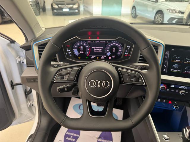 AUDI A1 SPB 30 TFSI S-Tronic Identity Black S-Line KM.0