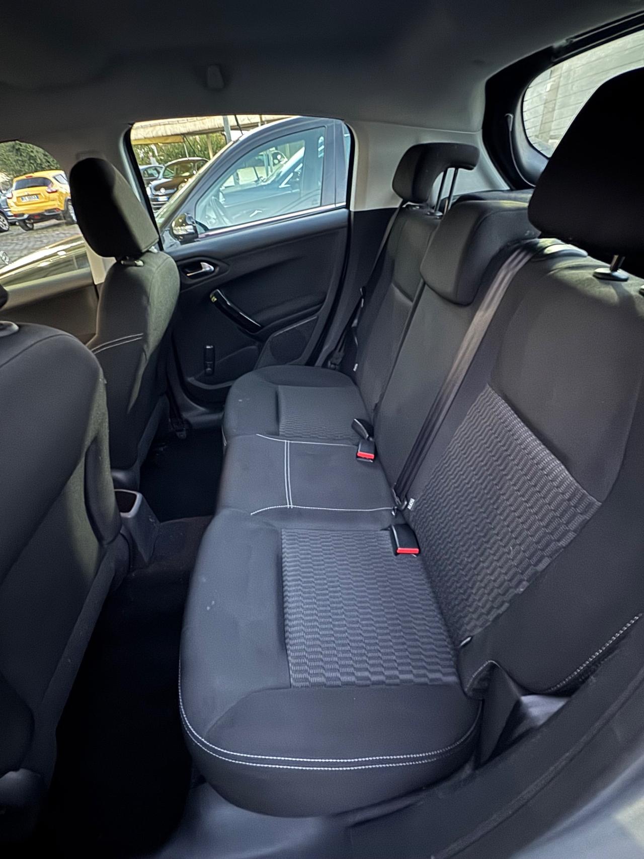 Peugeot 208 BlueHDi 75 S&S 5 porte Active