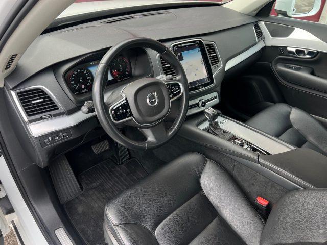 VOLVO XC90 D5 AWD Geartronic Momentum