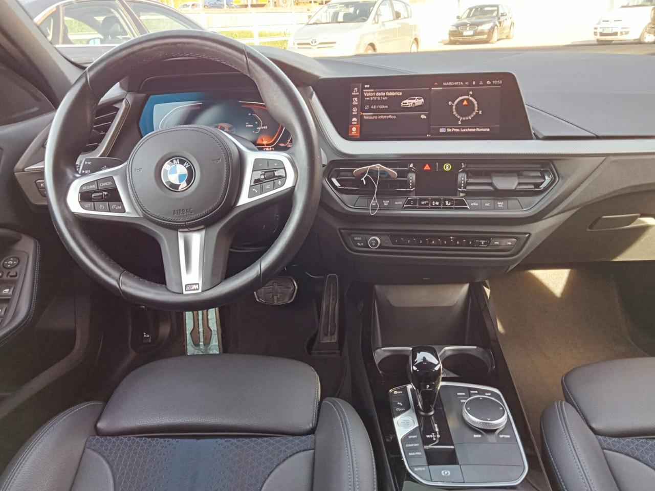 Bmw 118 118d 5p. Msport
