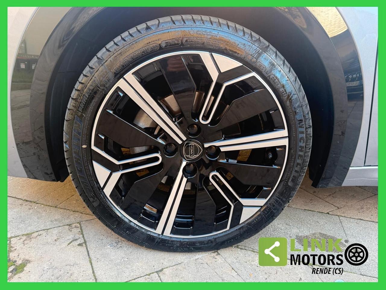 Lancia Ypsilon 1.2 TURBO Hybrid e-DCT LX 05/2025