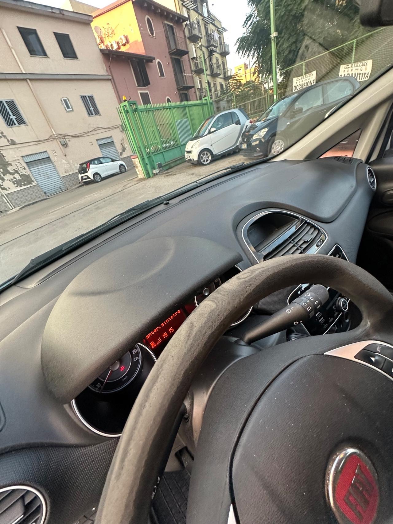 Fiat Punto 1.4 8V 5 porte Natural Power Lounge