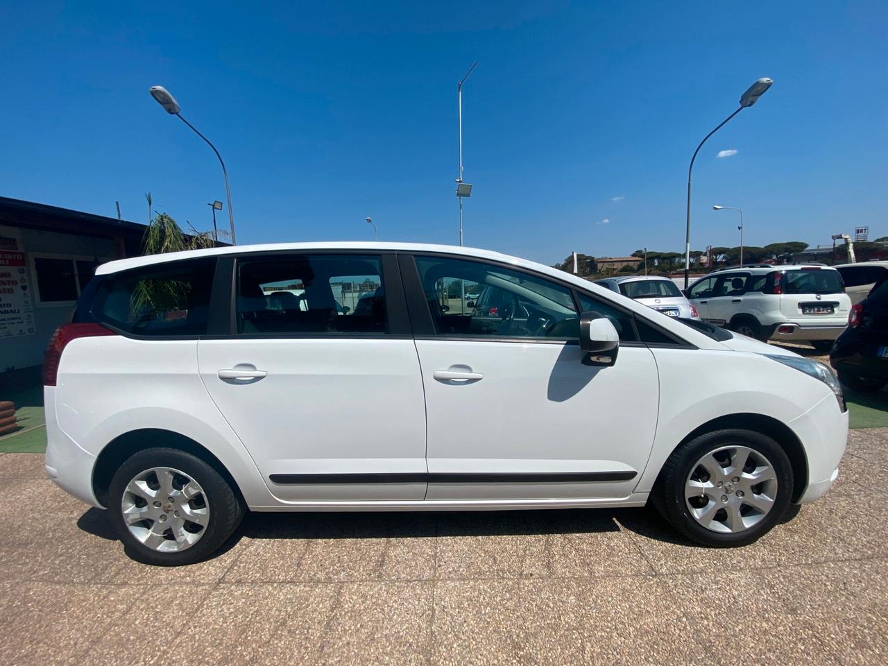 Peugeot 5008 1.6 HDi 112CV Active