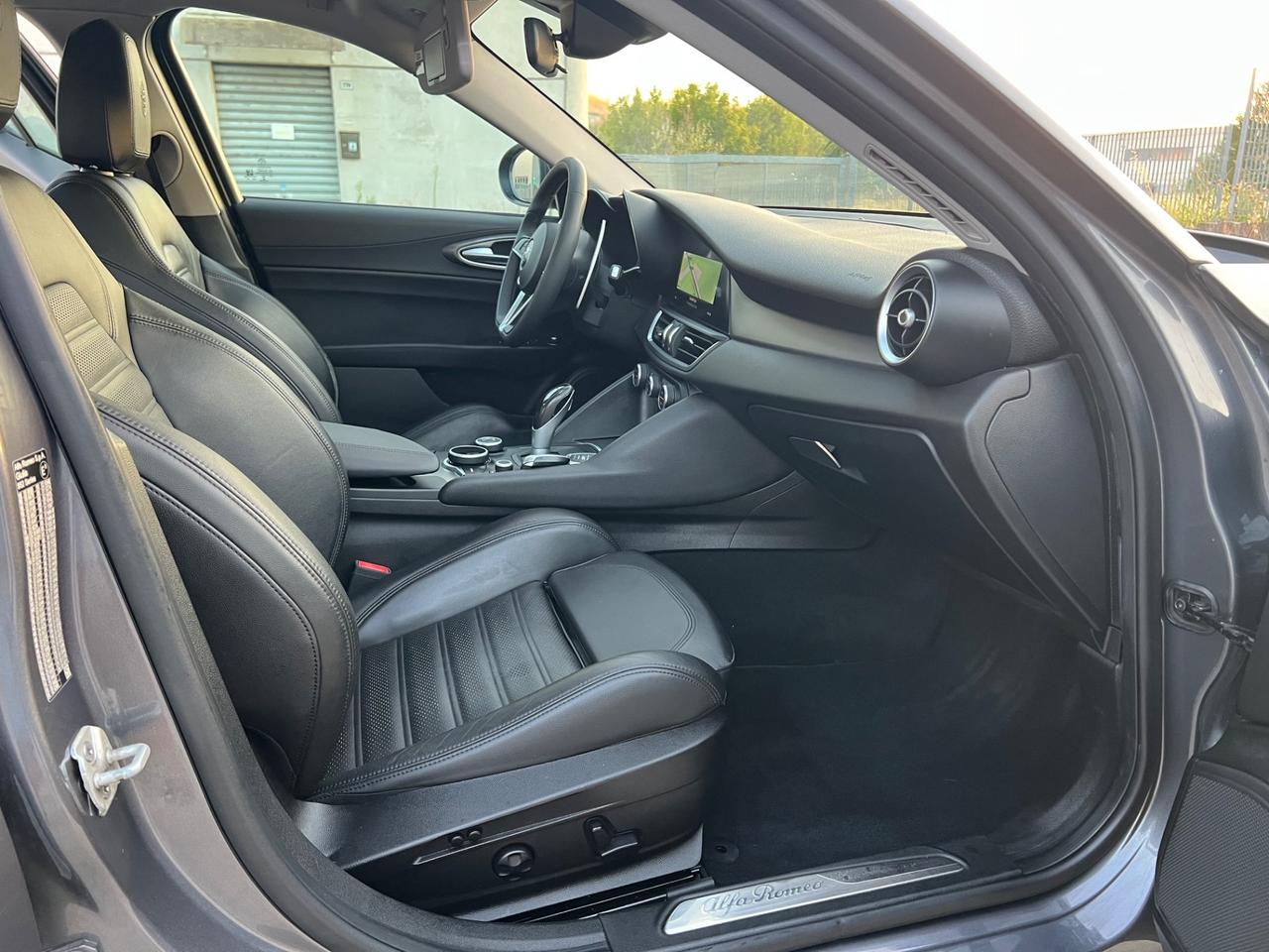 Alfa Romeo Giulia 2.2 Turbodiesel 210 CV AT8 AWD Q4 Veloce