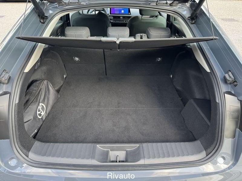 Toyota Prius 2.0 Plug-in Hybrid Lounge