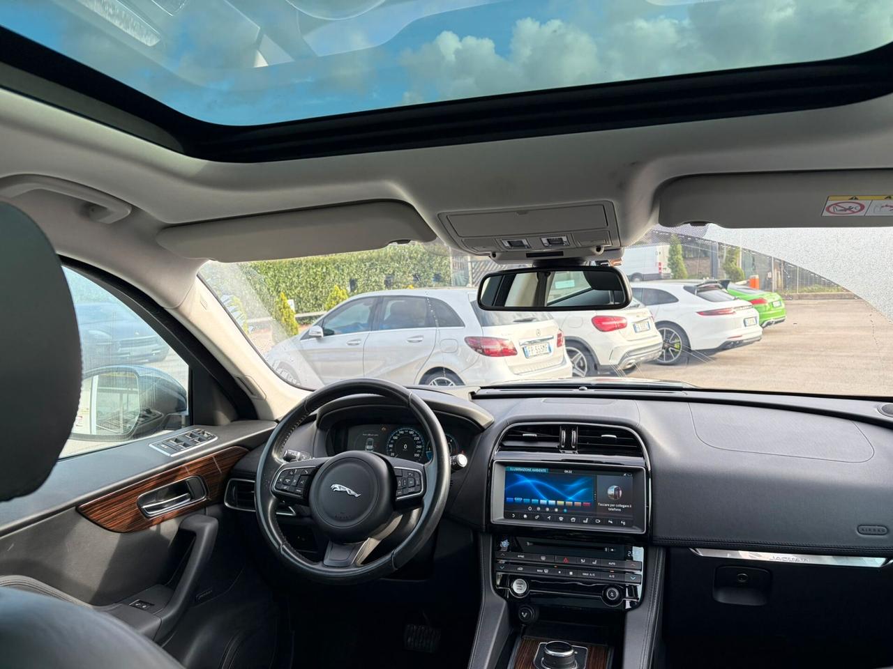 Jaguar F-Pace 2.0 D 180 CV Portfolio
