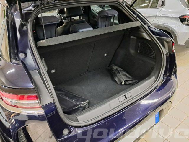 DS AUTOMOBILES DS 3 Crossback BlueHDi 130 aut. Ines De La Fressange KM 98.200