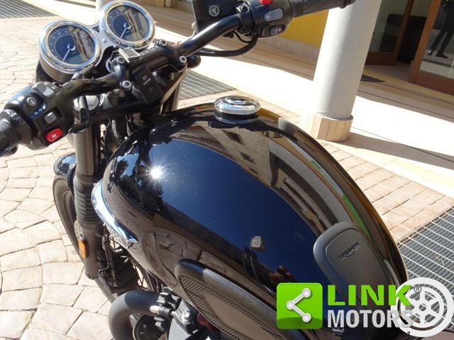 TRIUMPH Bonneville T120 Black 80 CV