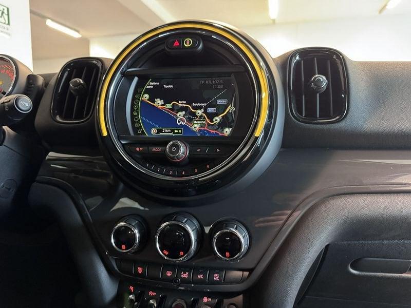 MINI Countryman Cooper D Hype