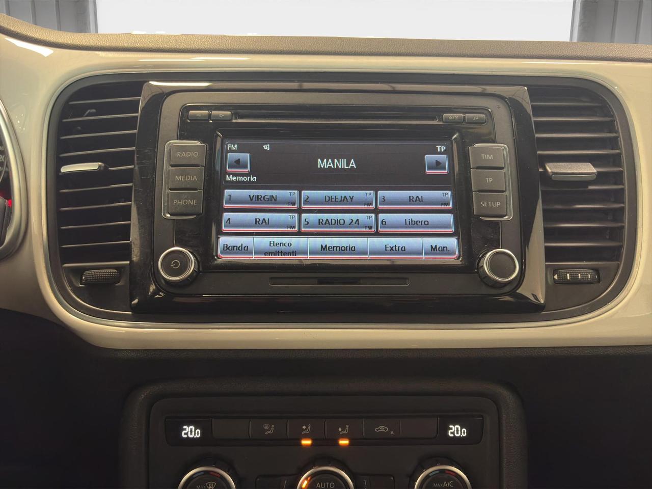 Volkswagen Maggiolino 1.6 tdi Design 105cv