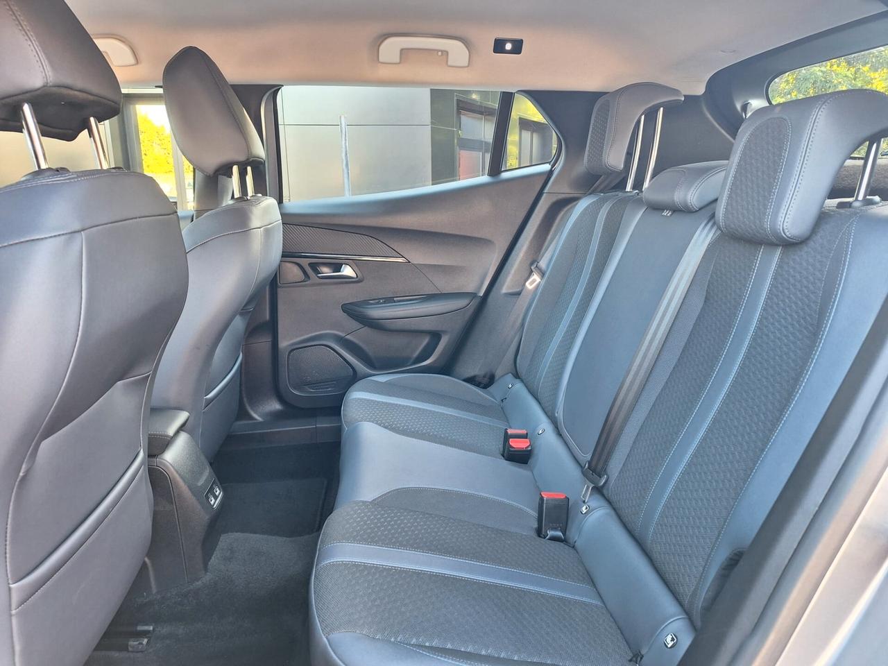 Peugeot 2008 1.5 tdi 102cv Allestimento Allure - X Neopatentati - Unico Proprietario - Iva Esposta