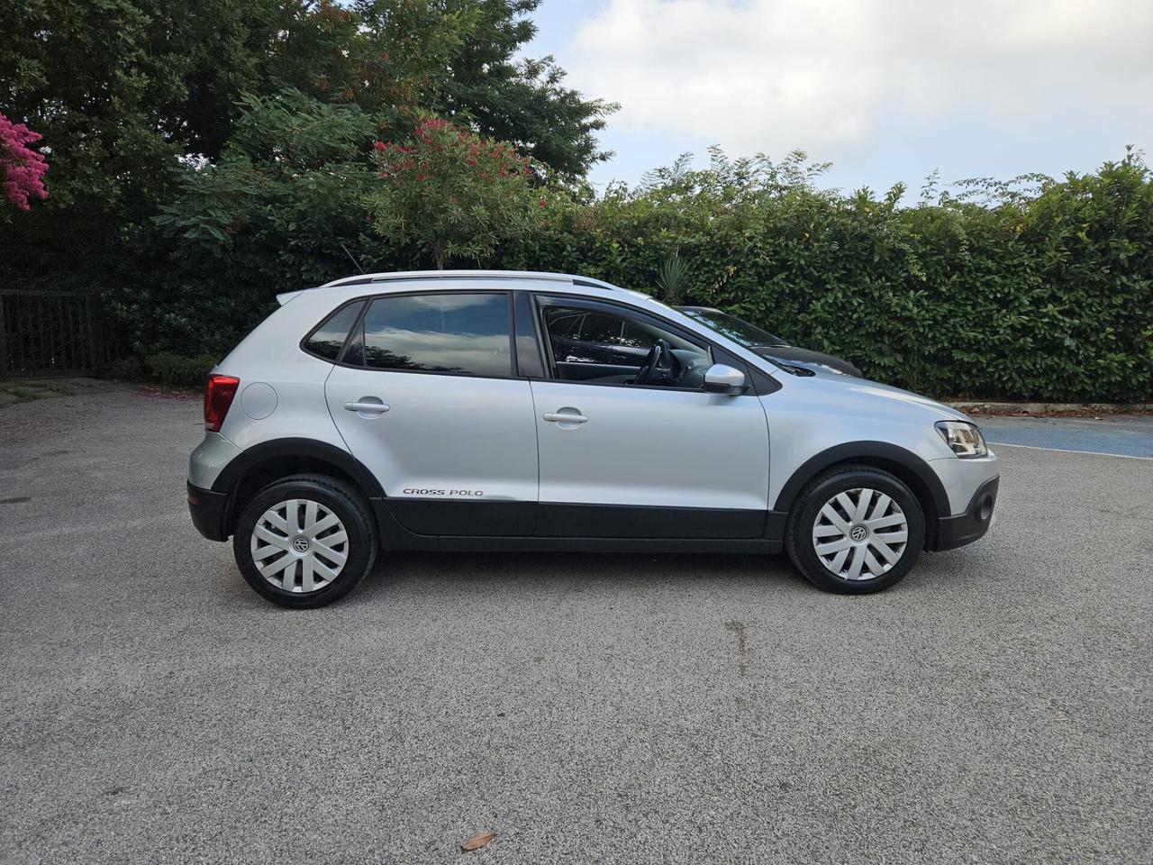 Volkswagen Polo CROSS 1.6 TDI 90CV DPF 5 porte Comfortline