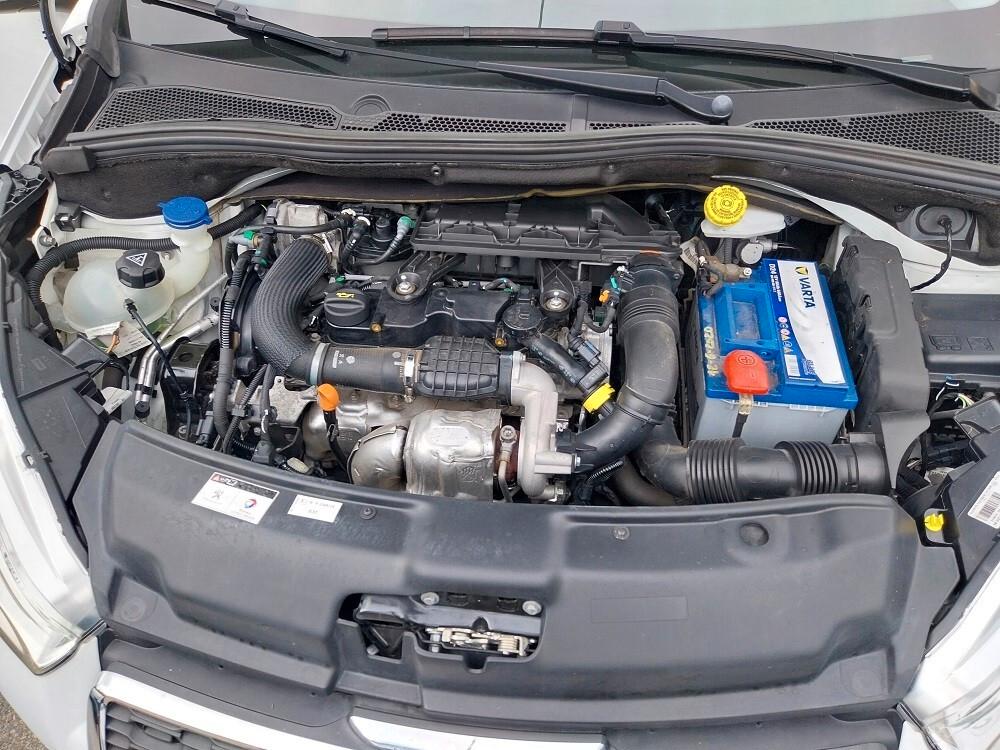 Peugeot 208 1.4 HDi 68 CV 5 porte Allure