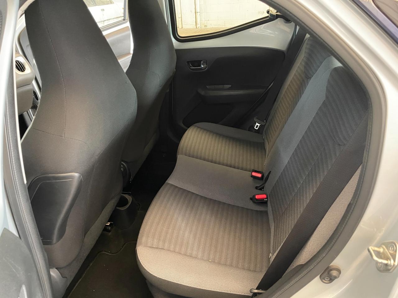 Toyota Aygo Connect 1.0 VVT-i 72CV 5 porte x-business MMT