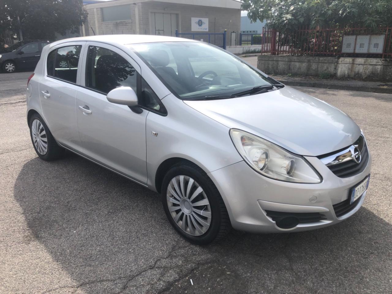 Opel Corsa 1200 GPL 2030 neopatentati