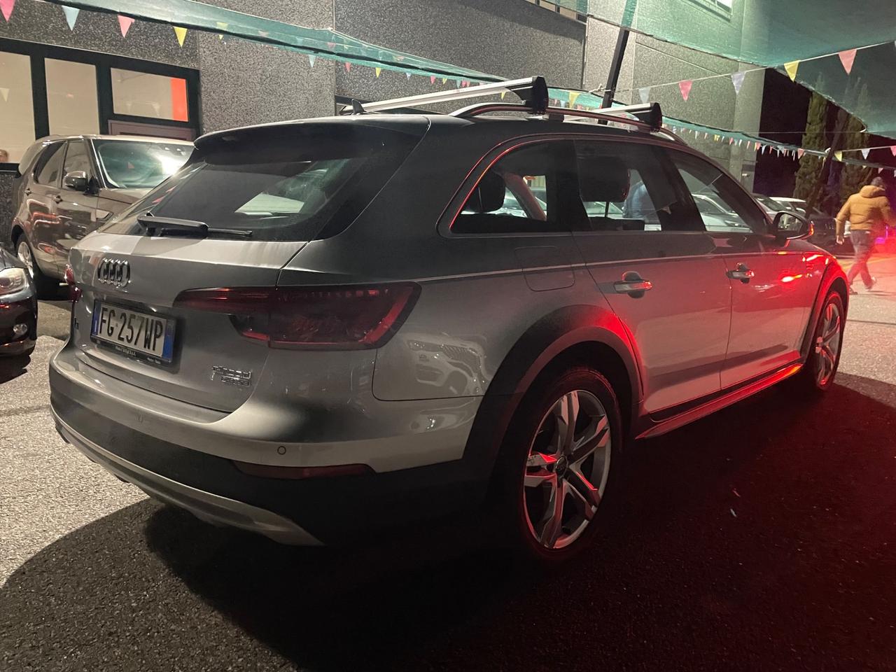 Audi A4 allroad 3.0 TDI 218 CV*Automatik*Pelle*Navi