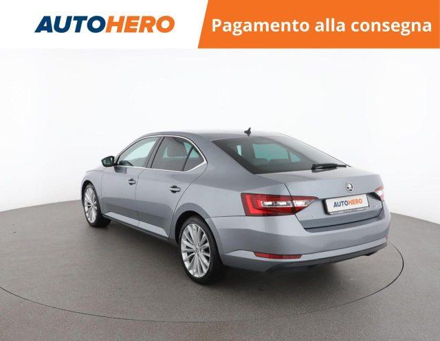 SKODA Superb 2.0 TDI DSG Style