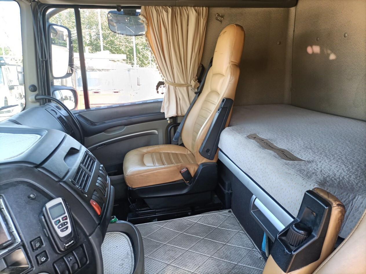 DAF XF 105 510 trattore stradale