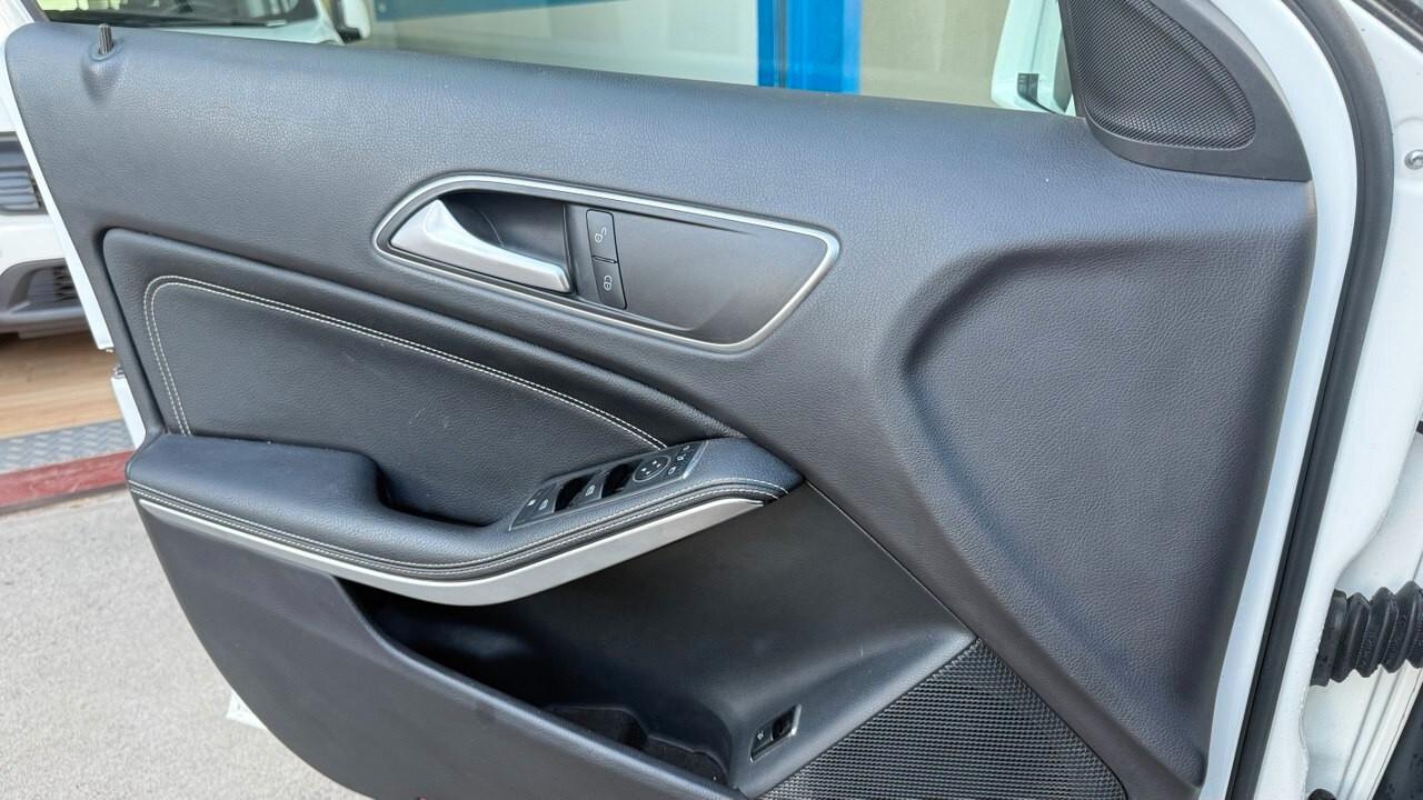 Mercedes-benz GLA 200 d Automatic 4Matic Sport