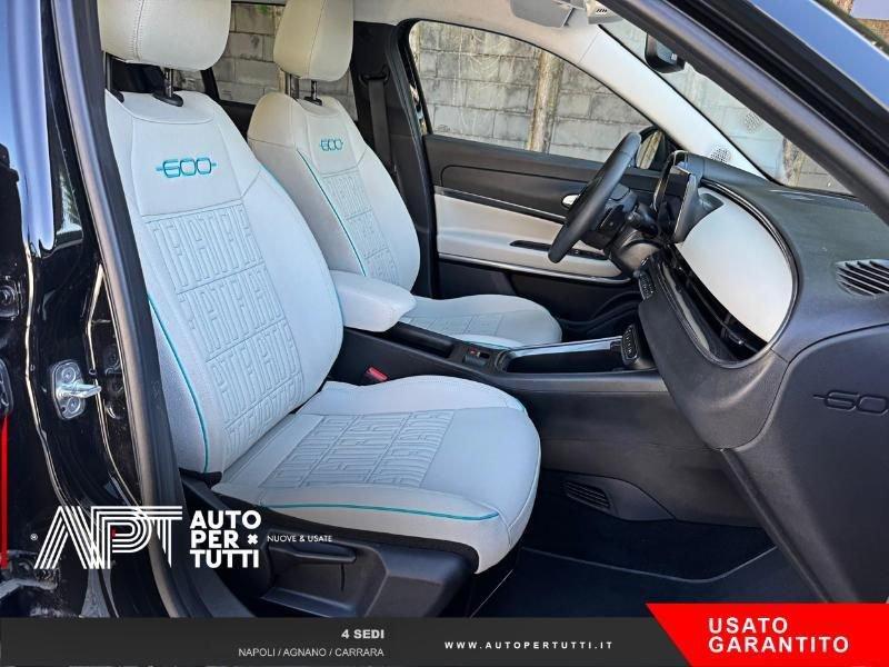 FIAT 600 600 1.2 hybrid La Prima 110cv auto
