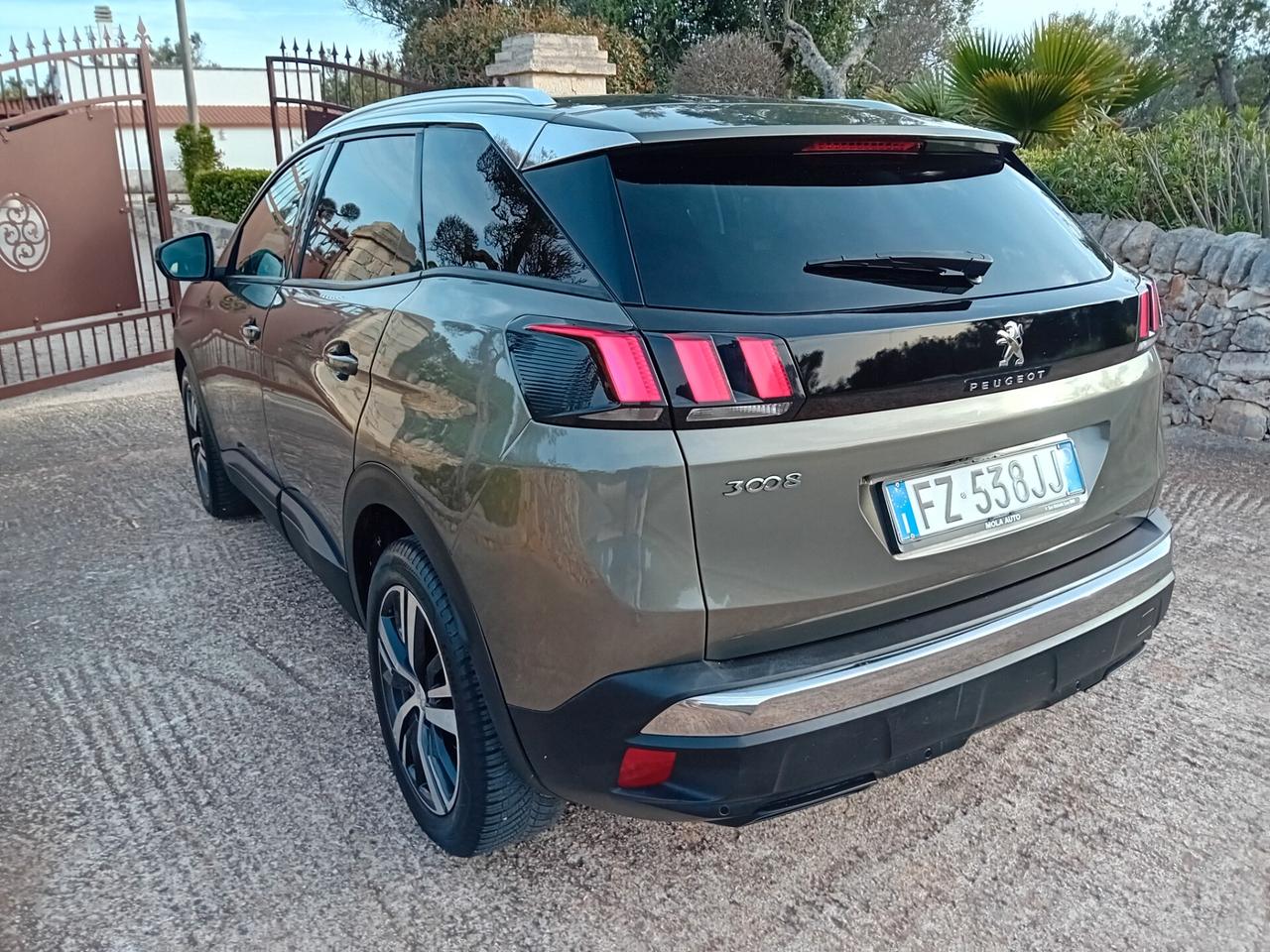 Peugeot 3008 BlueHDi 130 S&S Allure