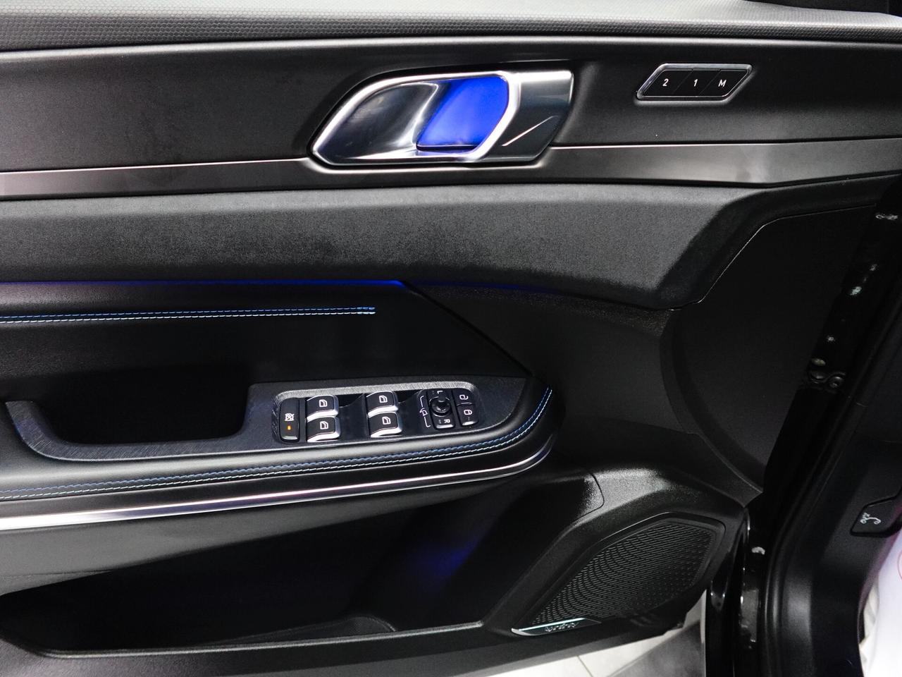 Lynk&co 01 PHEV