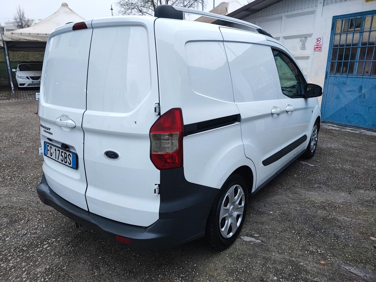 Ford Courier Tdci Euro 6 KM 143.000 IVA COMPRESA