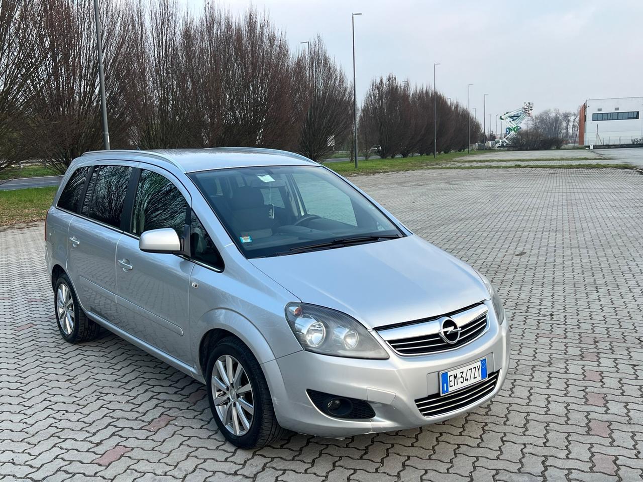 Opel Zafira 1.6 16V ecoM 150CV Turbo One