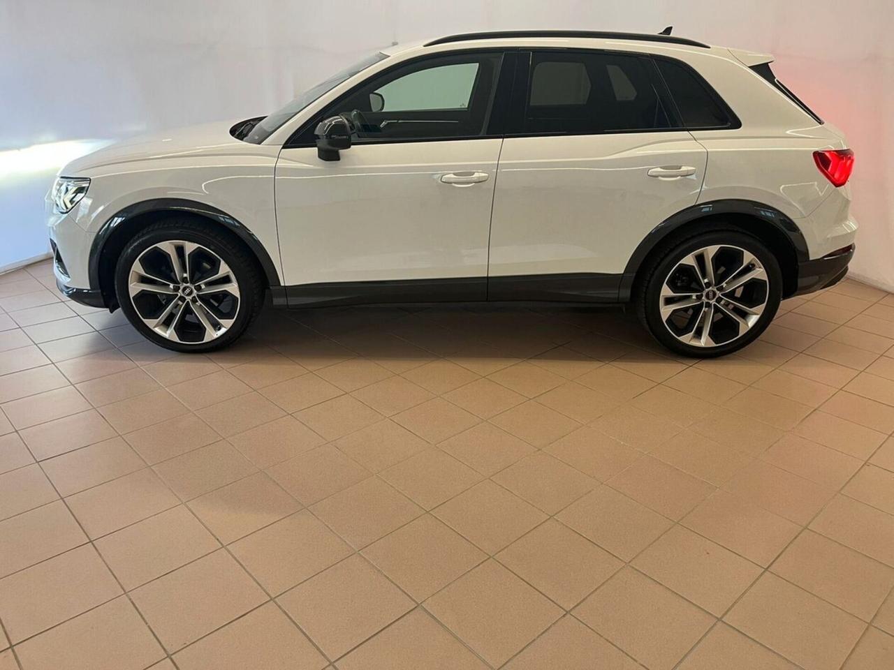 Audi Q3 35 TDI S tronic Business Advanced