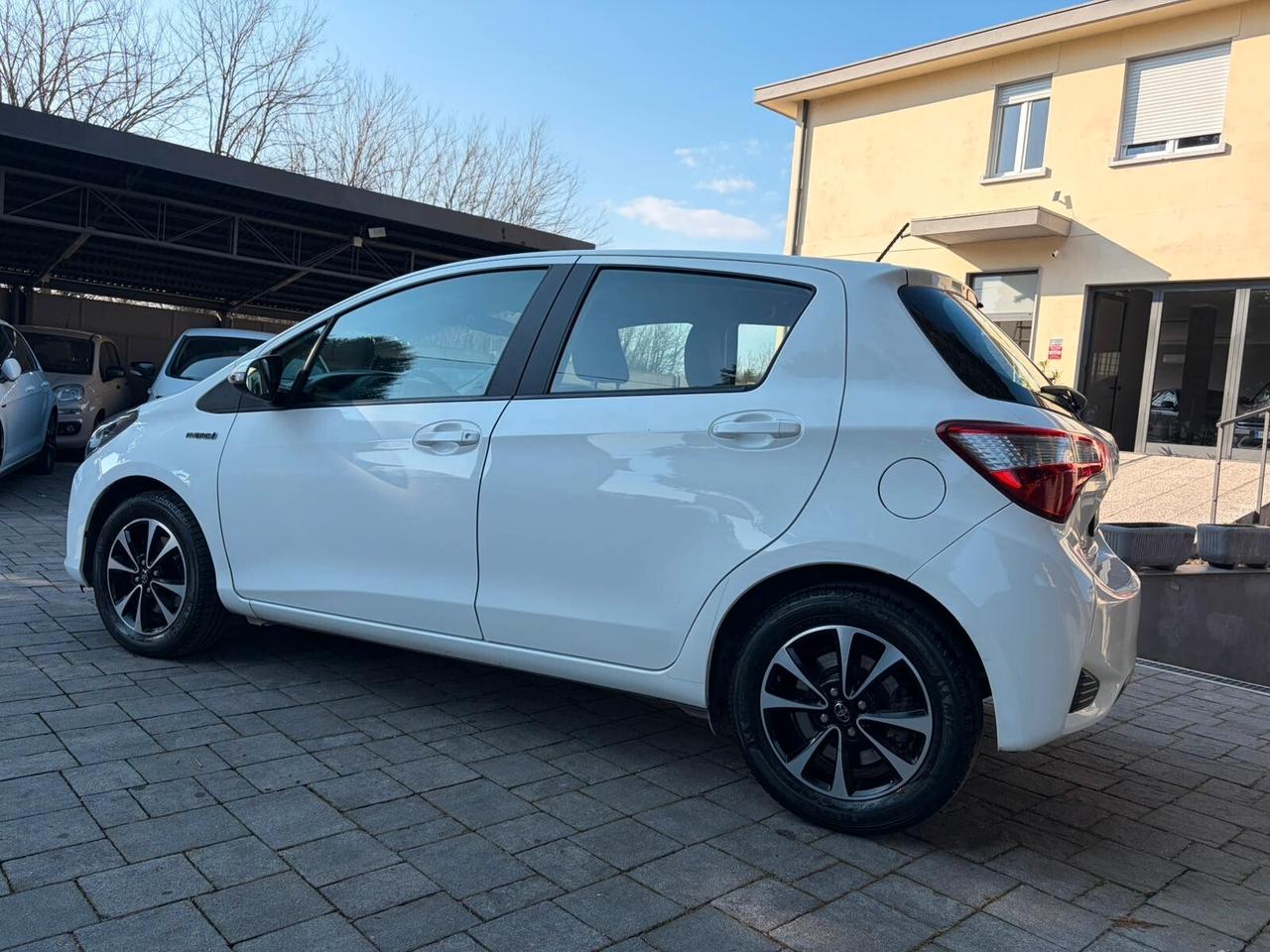 Toyota Yaris 1.5 Hybrid 5 porte Style OK NEOPATENTATI