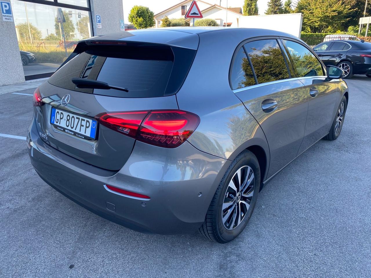 Mercedes A 180d MY23 Soli 19 Mila KM Cambio Automatico